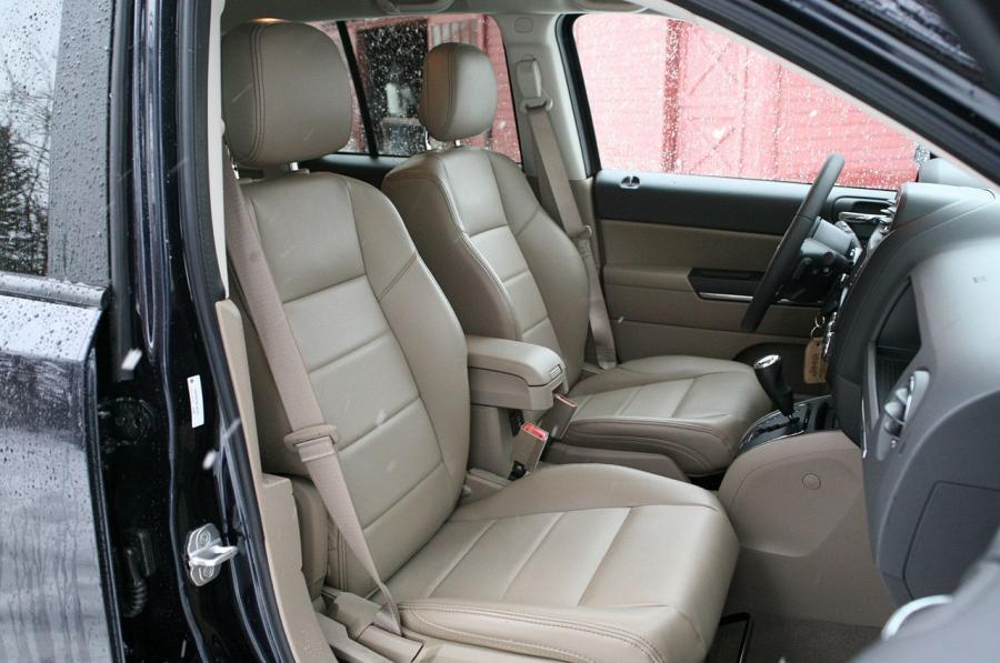  Jeep Compass Limited 2011 года  (фото 21 из 51)